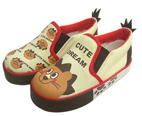 廣迪鞋業(yè) 產(chǎn)品與店鋪裝修的視覺呈現(xiàn)