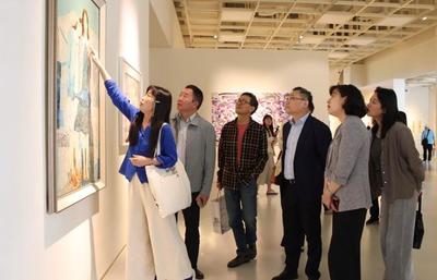 文藝之花開遍閔行，百花齊放共繪新時代——第十二屆“百花齊放新時代”系列文化活動暨第十屆“絢麗閔行”優秀美術作品展盛大啟幕