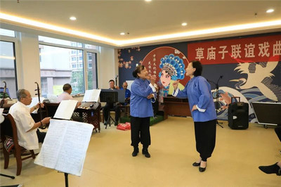 多彩社區(qū)文化潤(rùn)心田 草廟子鎮(zhèn)以文藝創(chuàng)作服務(wù)提升群眾幸福感